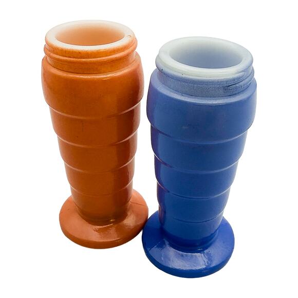 Vintage 1940s Hazel-Atlas Moderntone Platonite Pink/Blue Salt & Pepper Shakers - Picture 2 of 5